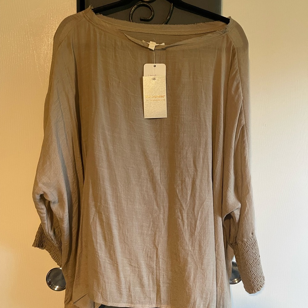 Boutique top long sleeve